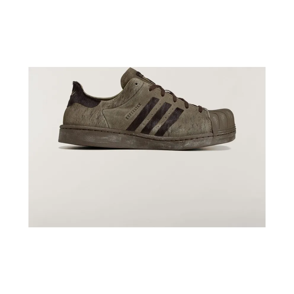 AVAVAV x adidas Superstar (KK2724)