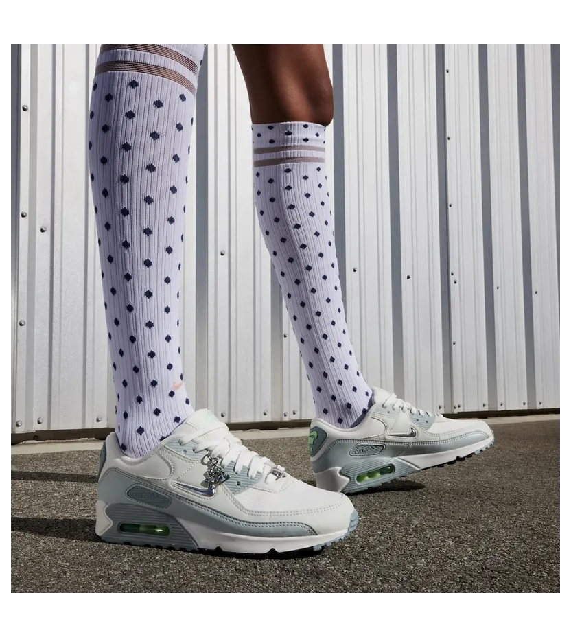 nike-air-max FN6948-100