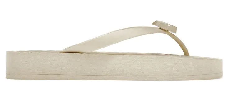 Gucci Chevron Thong Sandal White Rubber (655463 J8710 9022)