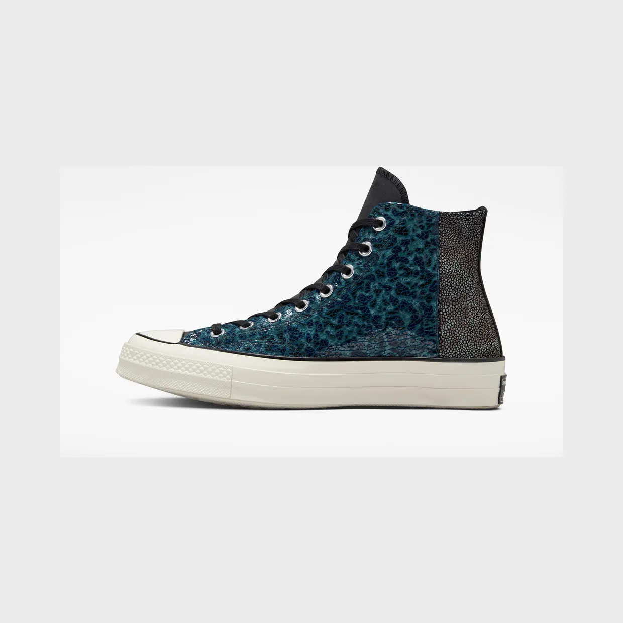 converse-chuck-taylor-all-star A01084C
