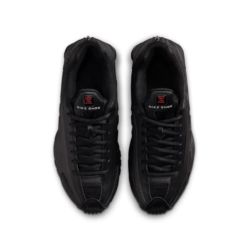 Nike Shox R4 “Blackout” (CW2626-003)