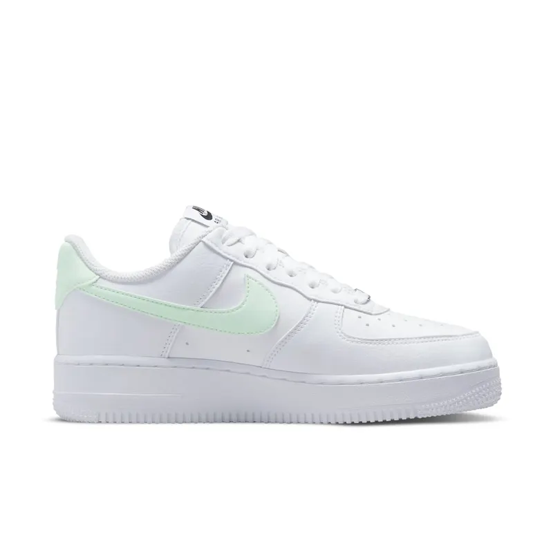 Nike AIR FORCE 1 ’07 NEXT NATURE “Barely Green” (DN1430-103)