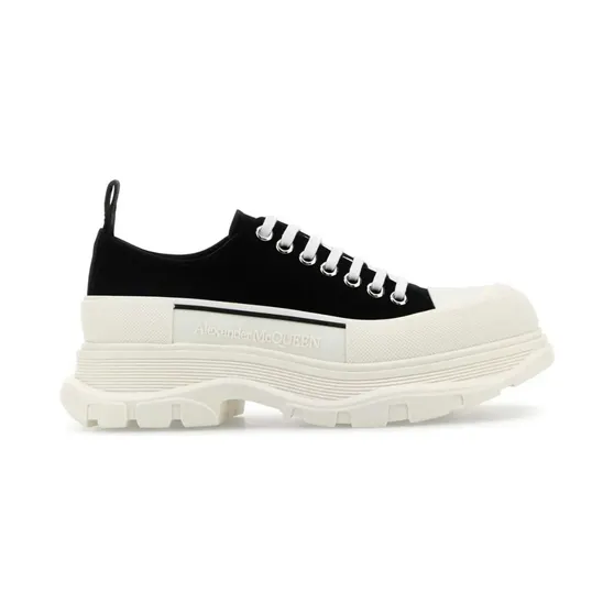 Alexander McQueen Tread Slick “Black” (697072W4AAQ)