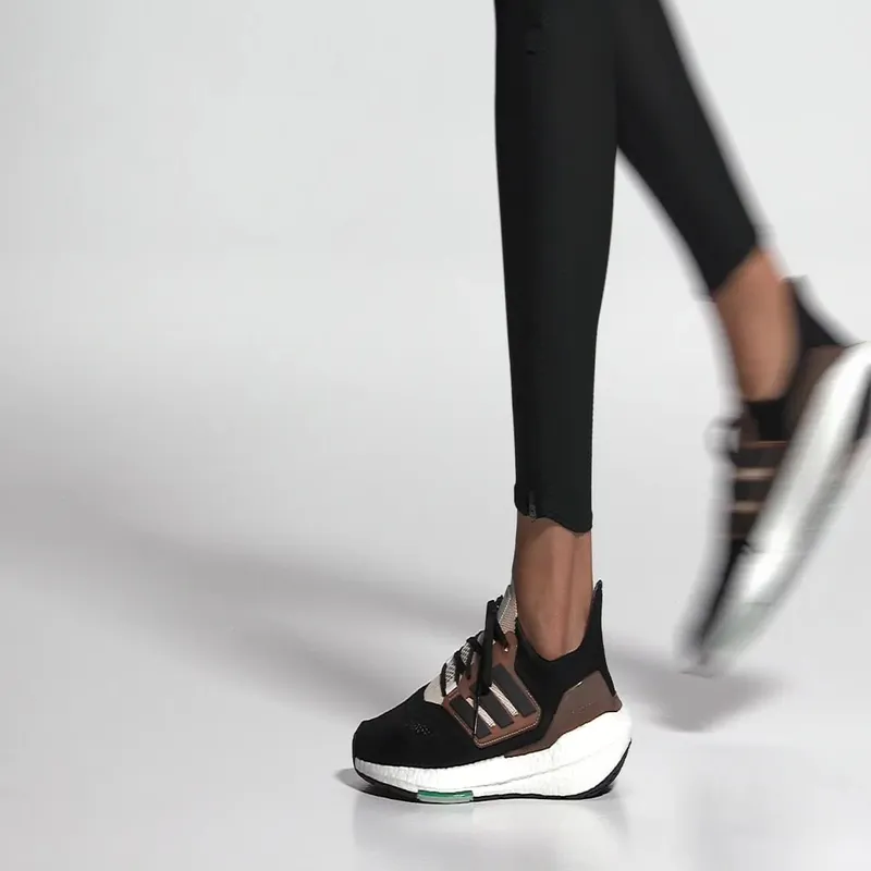 adidas-ultraboost HQ3536