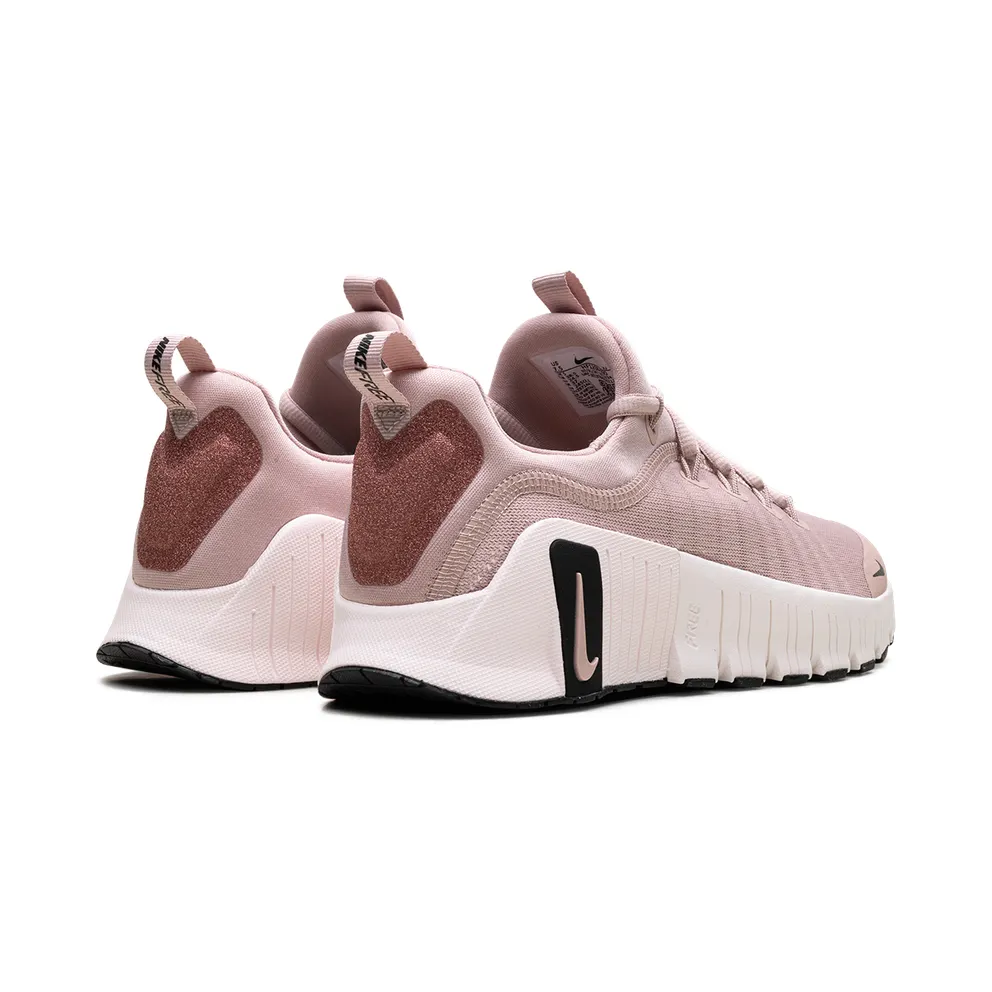Nike Free Metcon 6 PRM “Pink Oxford / Light Soft Pink / Black” (HF1208-600)
