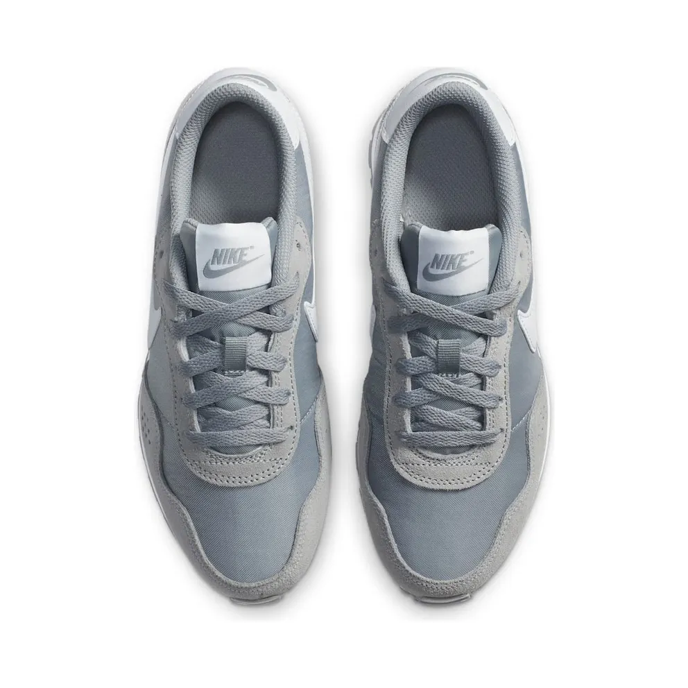 Nike MD Valiant Older Kids’ Grey (CN8558-001)