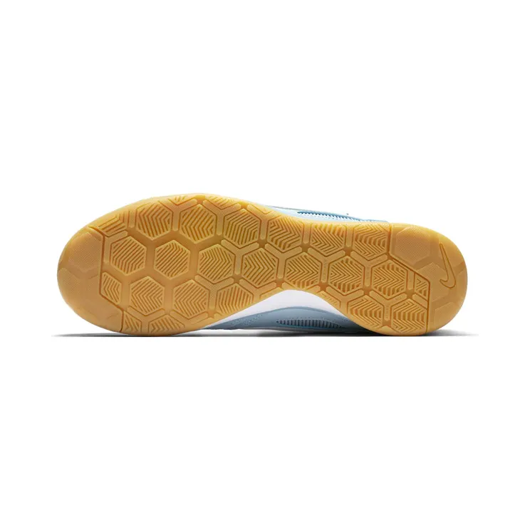 nike-gato AR9821-400