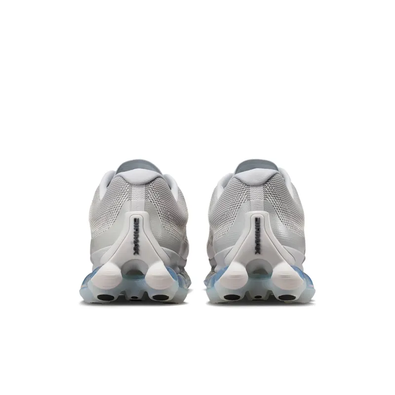 Nike Liquid Max – “Grey Fog / Platinum Tint / Pure Platinum / Dark Smoke Grey” (IQ7634-005)