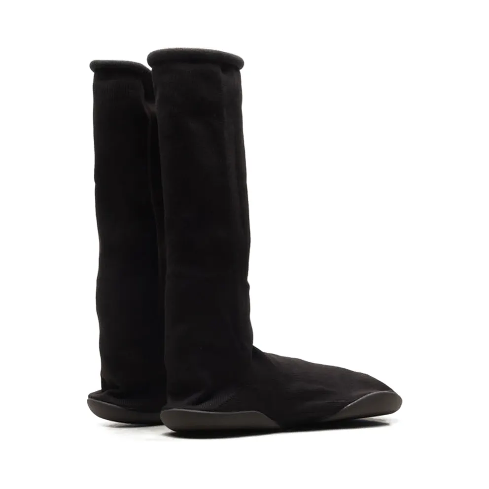 Yeezy Pod “Black” (YZYPODBLK)