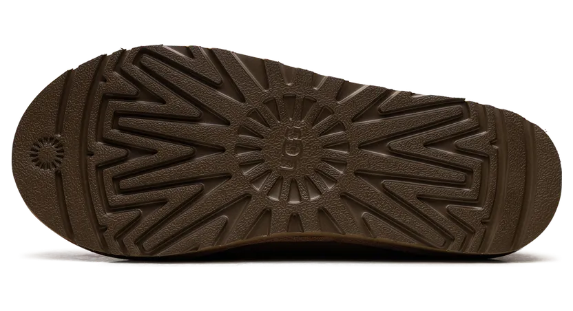 UGG Tasman II “Chestnut”: de pantoffel won, wen er maar aan (4)