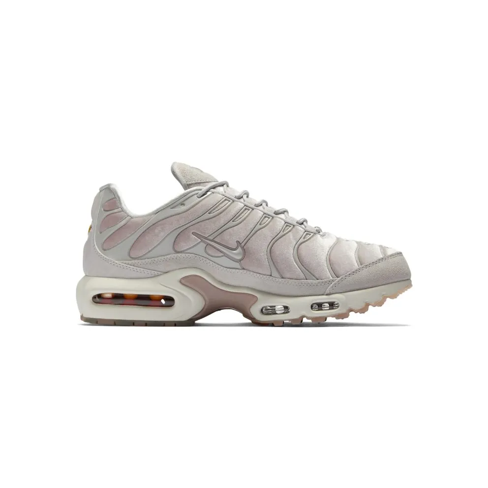 Nike Air Max Plus Velvet Particle Rose (W) Particle Rose/Vast Grey-Summit White (AH6788-600)