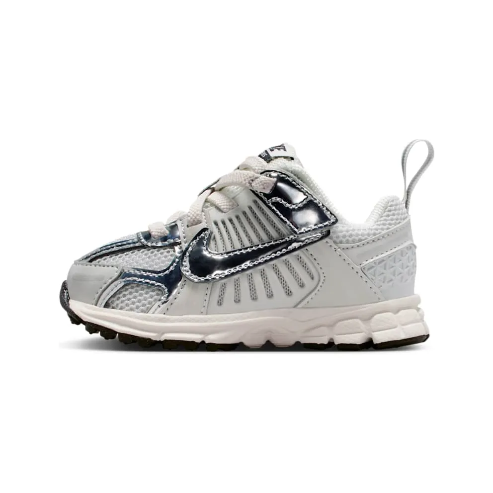 Nike Vomero 5 TD “Photon Dust Gridiron Sail Chrome” (IM9466-001)