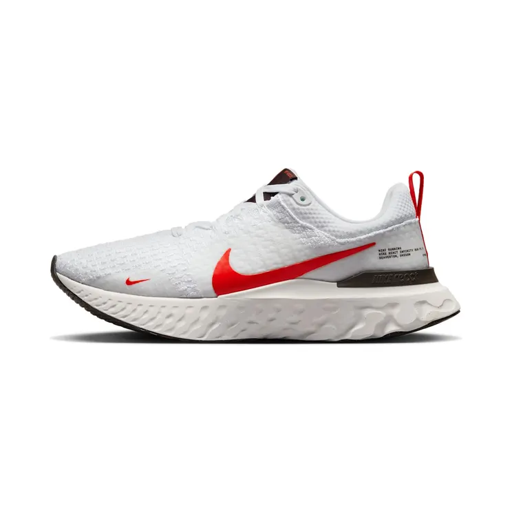 Nike React Infinity Run Flyknit 3 “White / Platinum Tint / Velvet Brown / Light Crimson” (DZ3014-100)