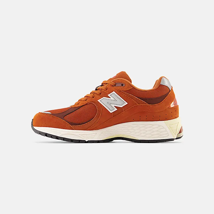 new-balance-2002r M2002RCB