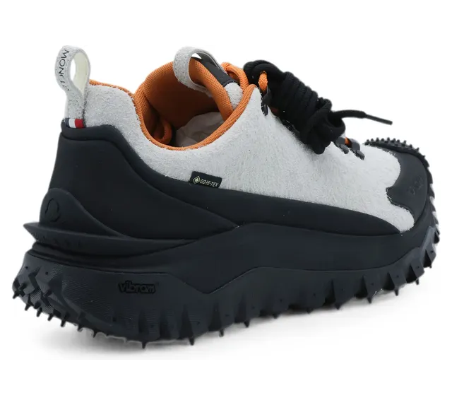 Moncler Trailgrip APEX GTX “White/Black” (M9888 4M000-20 033) (2)