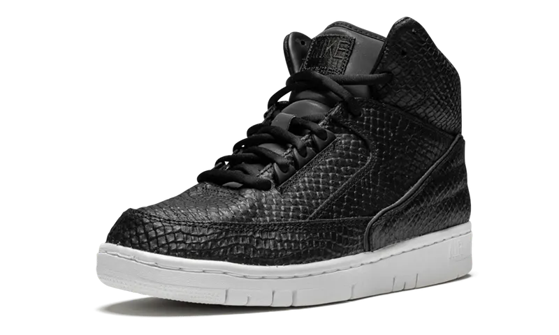 Nike Air Python DSM NYC SP “Dover Street Market” (646105-001)