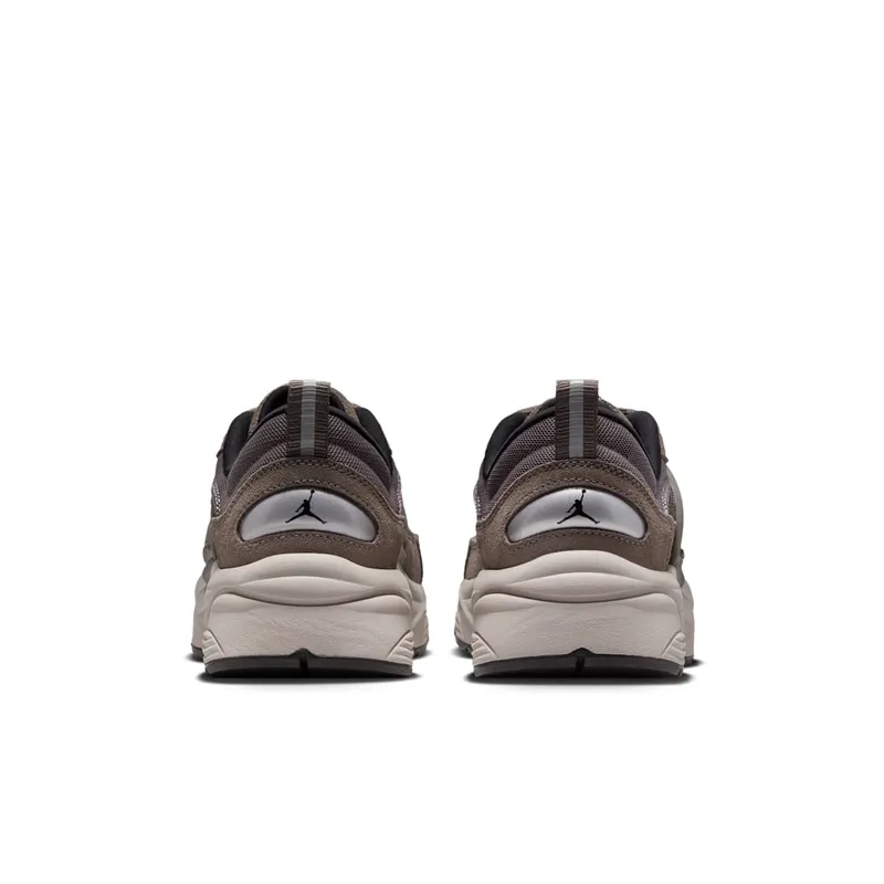 Air Jordan Trunner O/S “Cave Stone” (IB3722-201)