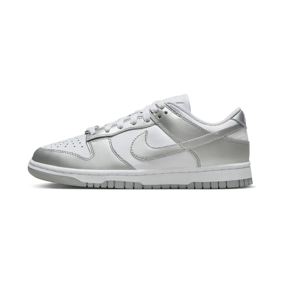 Nike DUNK LOW “Metallic Silver” (FV1311-100)