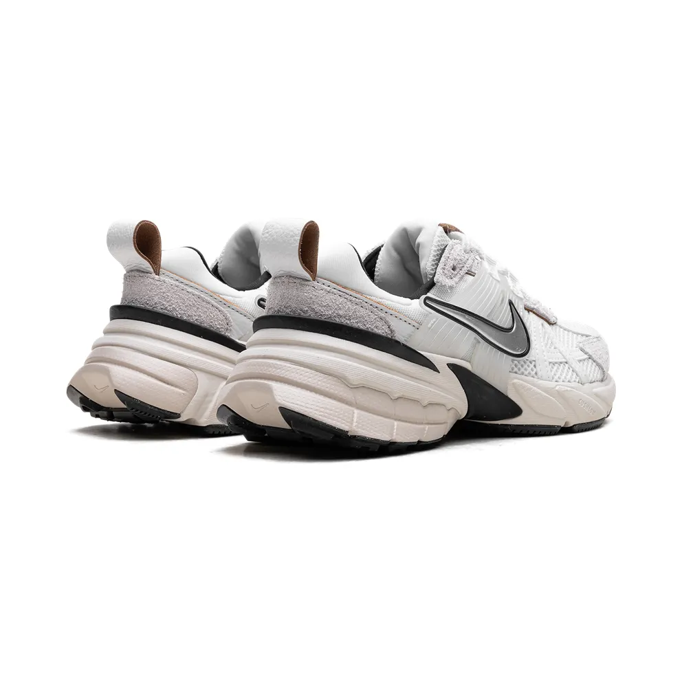 Nike V2K Run “Summit White” (FN6703-100)