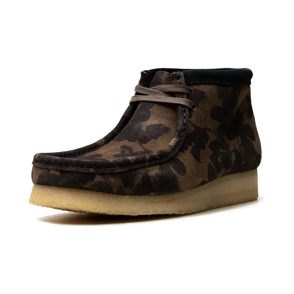 Clarks Wallabee Boot “Black/Khaki” (26174035)