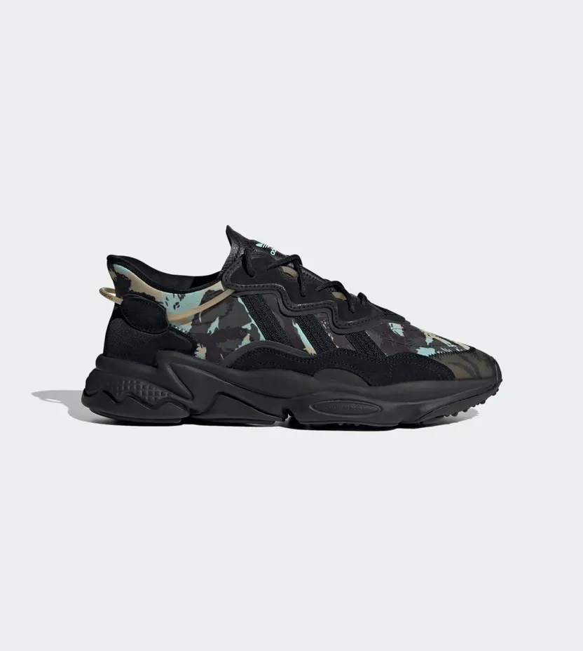 adidas OZWEEGO Core Black / Core Black / Hazy Beige (GV9710)