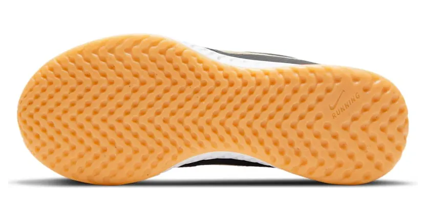 nike-revolution BQ5671-016