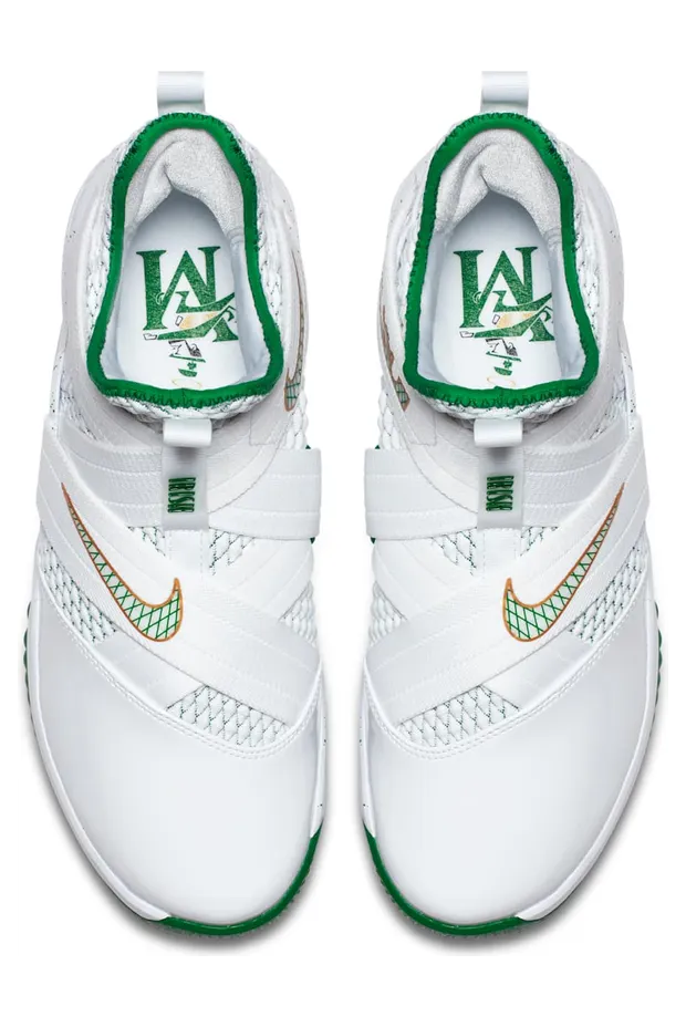 nike-lebron AO2609-100