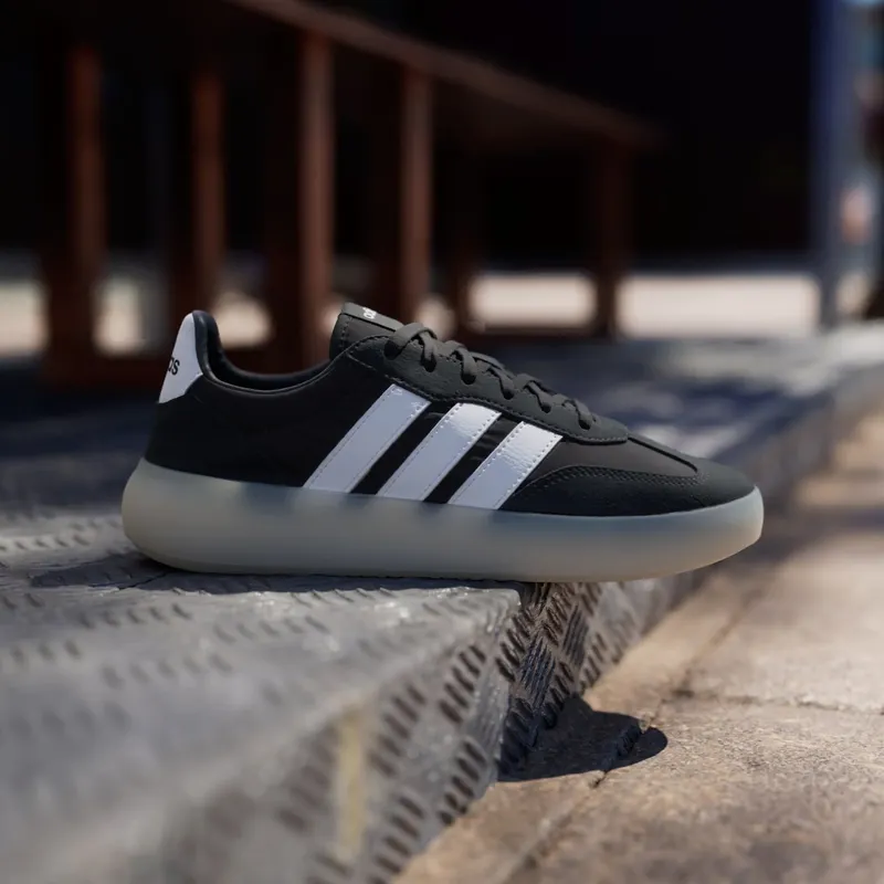 adidas Barreda Decode Core Black Cloud White Core White (JR3102)