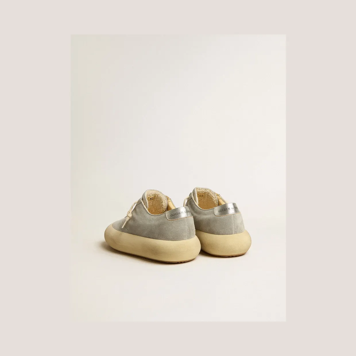 Golden Goose Space-Star Shoes In Ice-Gray Suede With Perforated Star (GMF00376.F005253.70100) (5)
