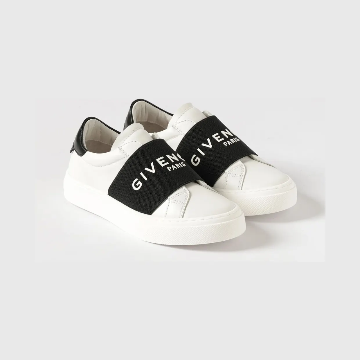 Givenchy Sneakers White (H31069N50)