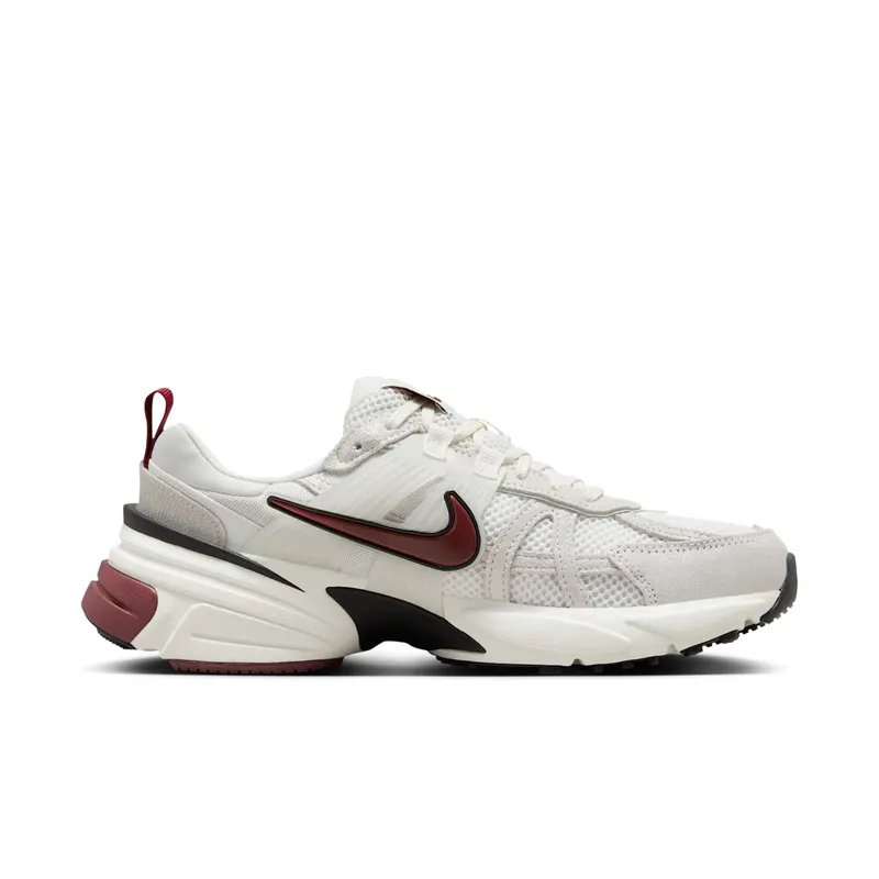 Nike V2K Run SE “White Team Red” (HQ3500-100)