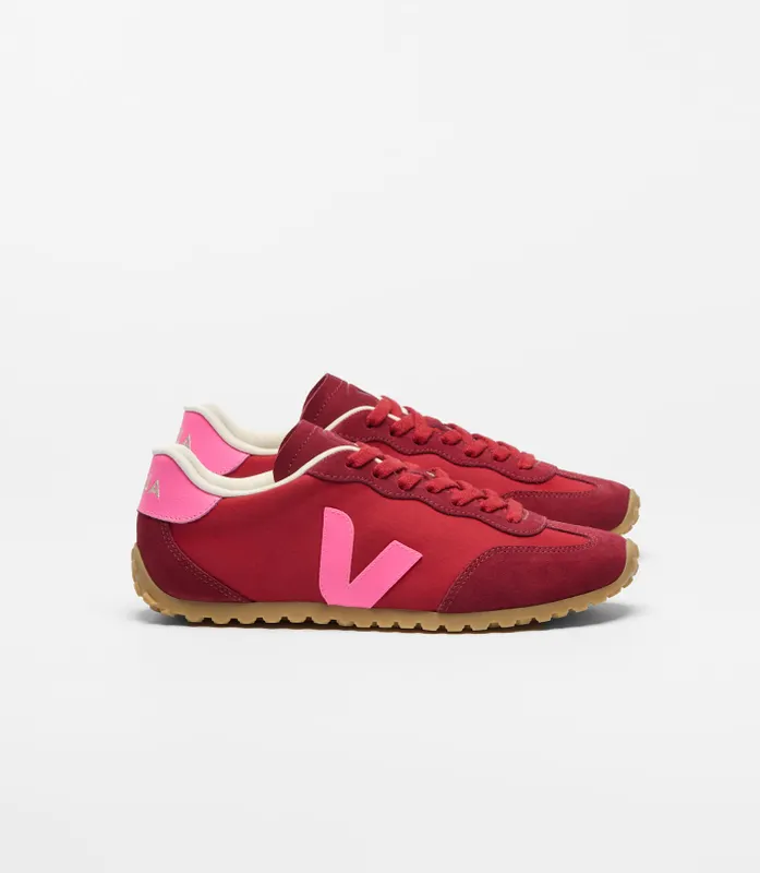 VEJA GT mit Wildledereinsätzen und Logo-Patch – Rot (AI3421898)