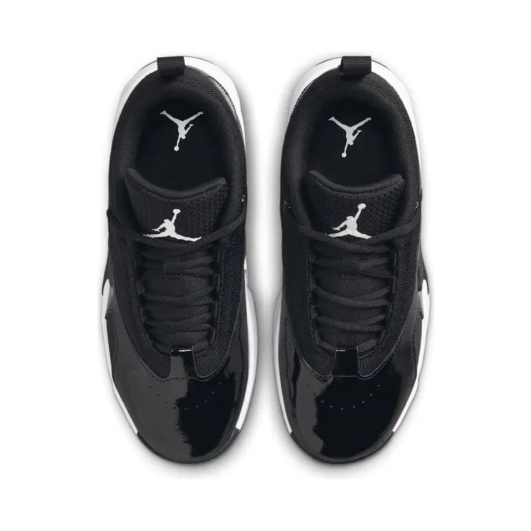 air-jordan-max-aura FQ8297-010