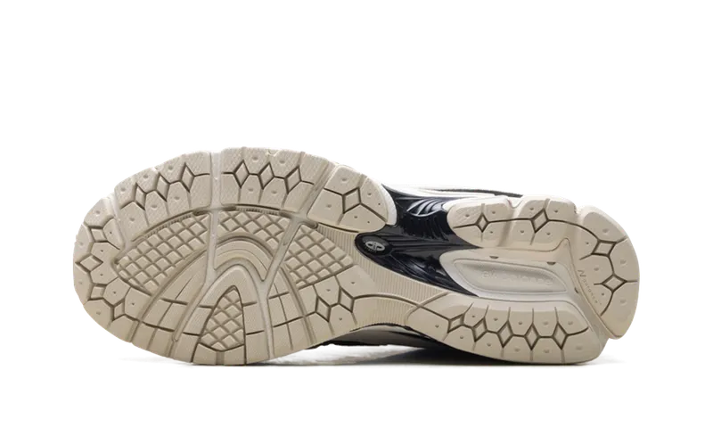 New Balance 2002R “Black Beige Tan” (M2002RTZ)