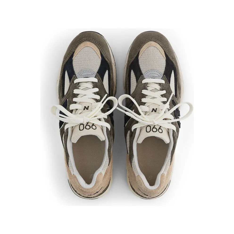 New Balance 990v2 MiUSA Grey Tan (M990GB2)