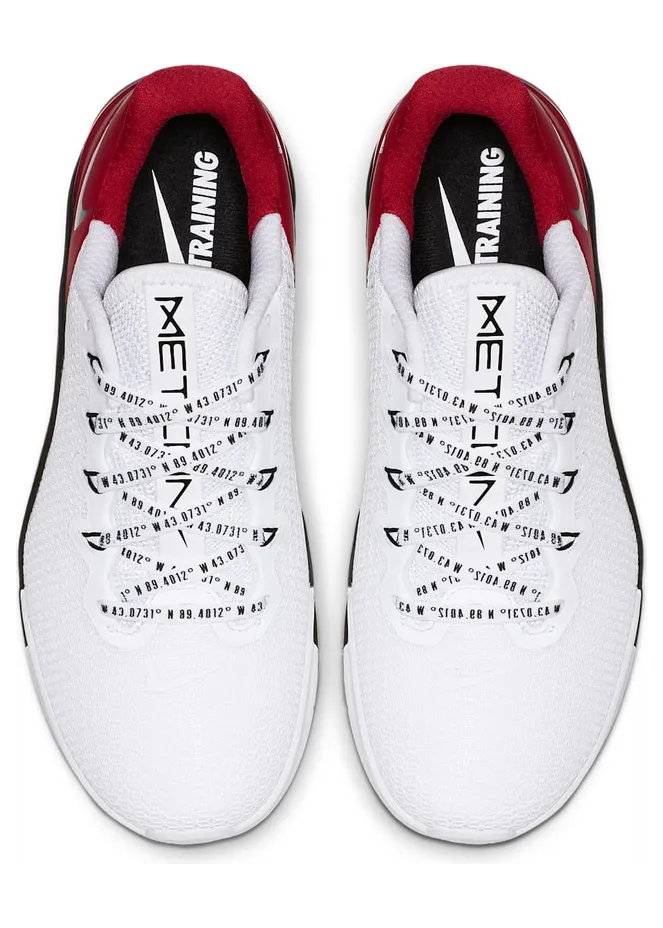 nike-metcon CW0526-106