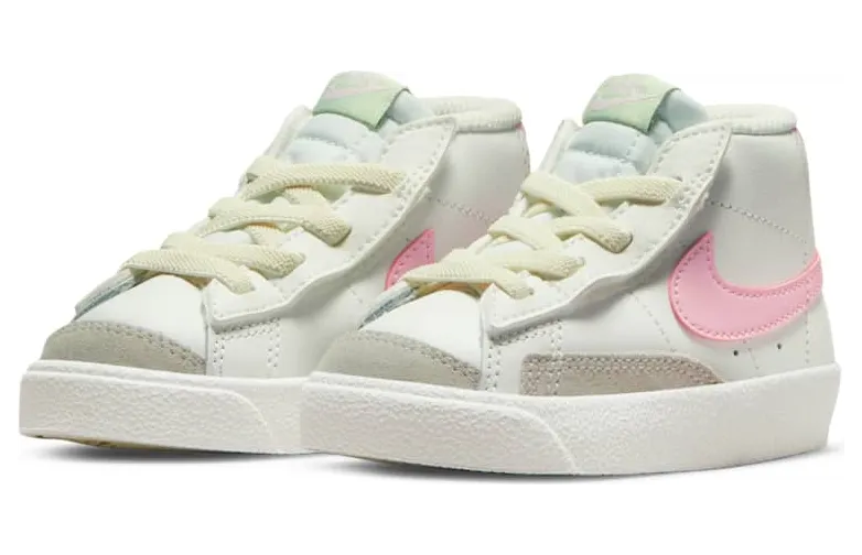 nike-blazer DA4088-106