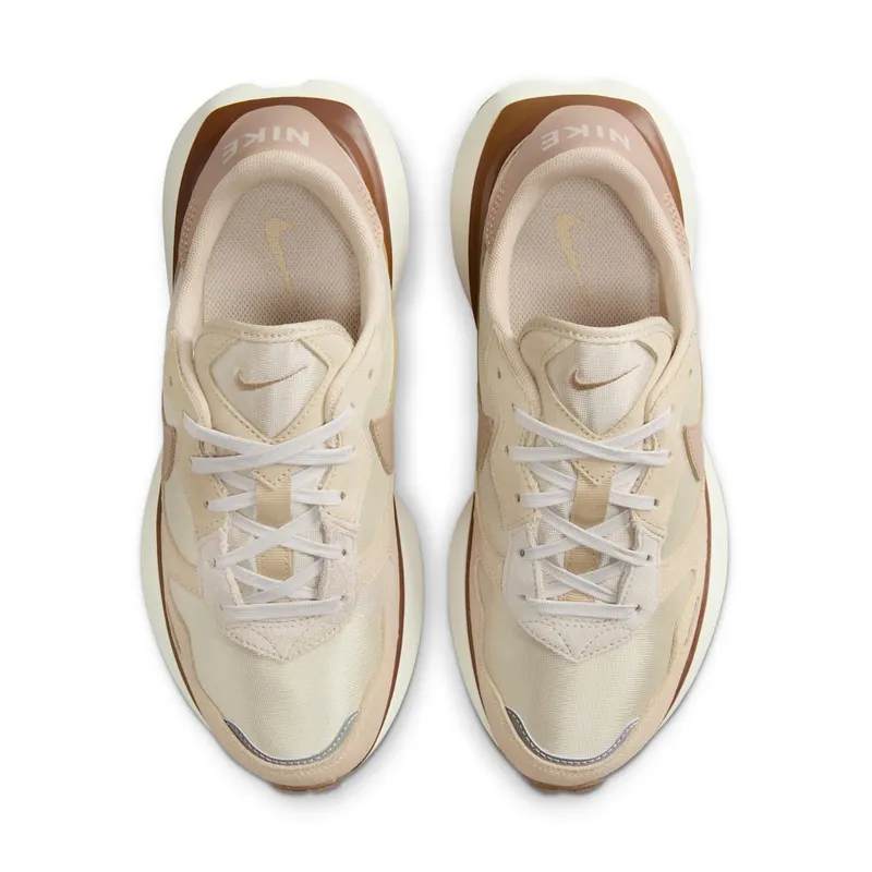 Nike Phoenix Waffle (sanddrift / hemp / sesame / metallic silver) – FD2196-102