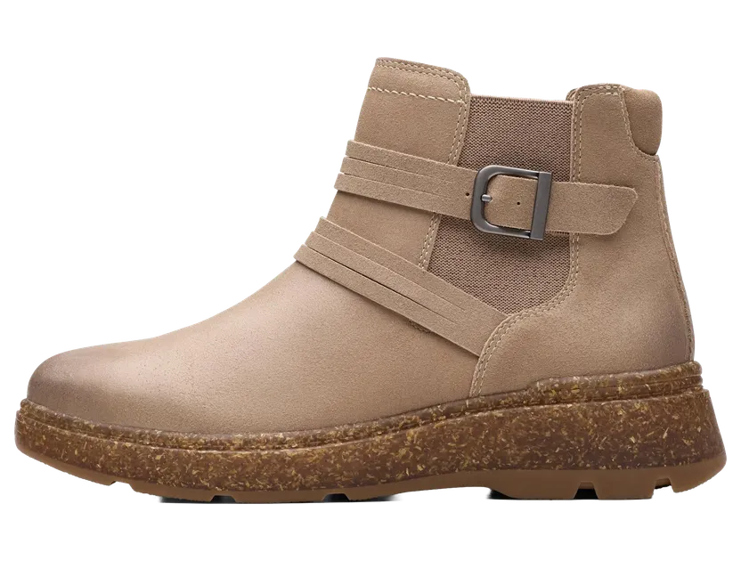 Clarks Noralyn Strap Boot “Light Taupe Suede” (26180100)