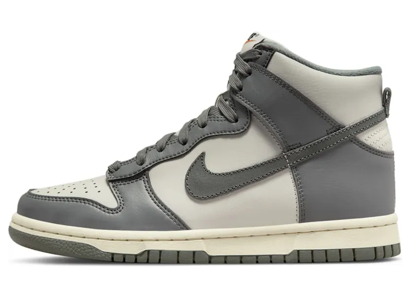Nike Dunk High SE (GS) “Grey/Sail” (DM1028-001)