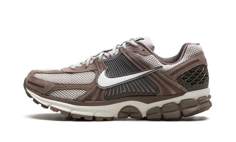 Nike Zoom Vomero 5 “Mink Brown” (HF1553-004)