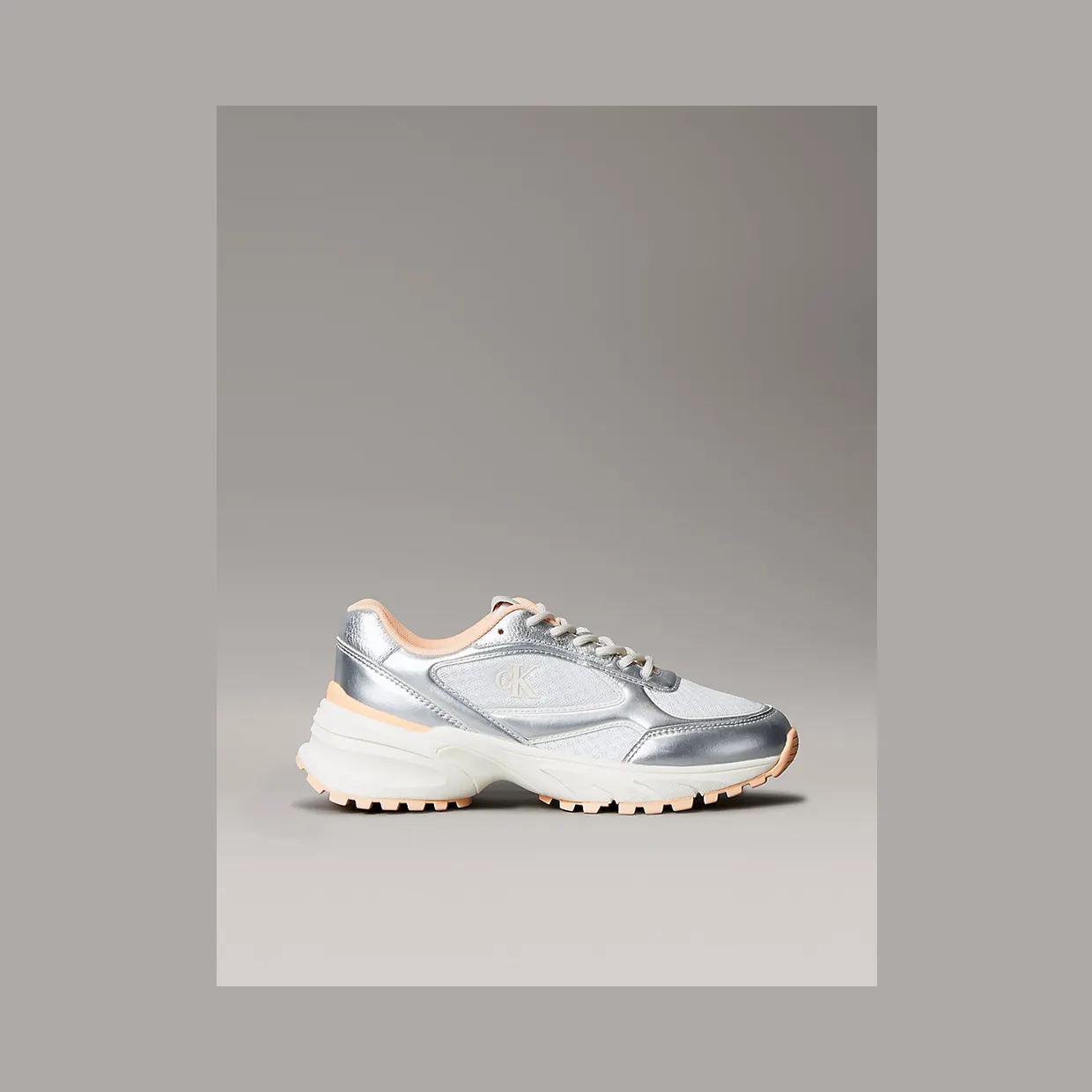 Calvin Klein Trailblazer – Mesh Mix Runner “BRIGHT WHITE/SILVER/FLORIDA ETHER” (YW0YW020630I7)
