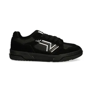 Vans Upland “Black / Black / White” (VN000D25B8C1)