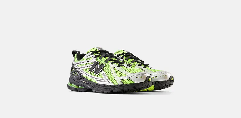 New Balance 1906R “Volt / Black” (M1906RCG)