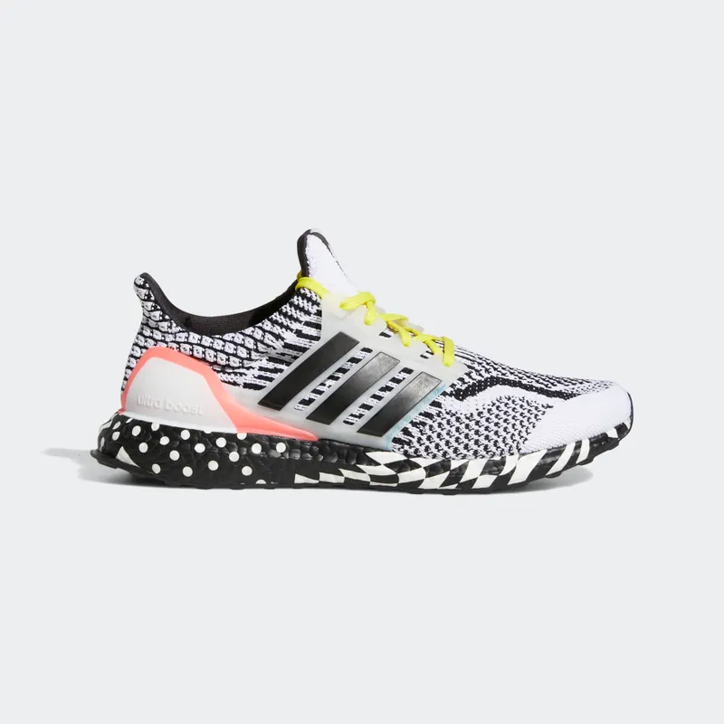 adidas Ultraboost 5 DNA Cloud White / Core Black / Turbo (GY0326)