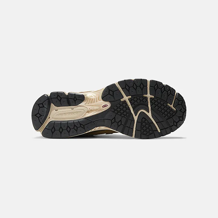 new-balance-2002r M2002RDP
