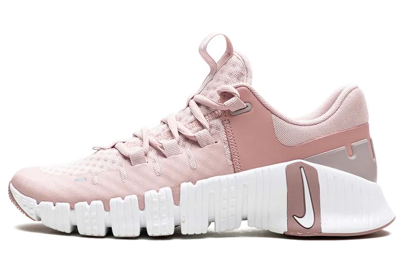 Nike Free Metcon 5 “Pink Oxford” (DV3950-600)