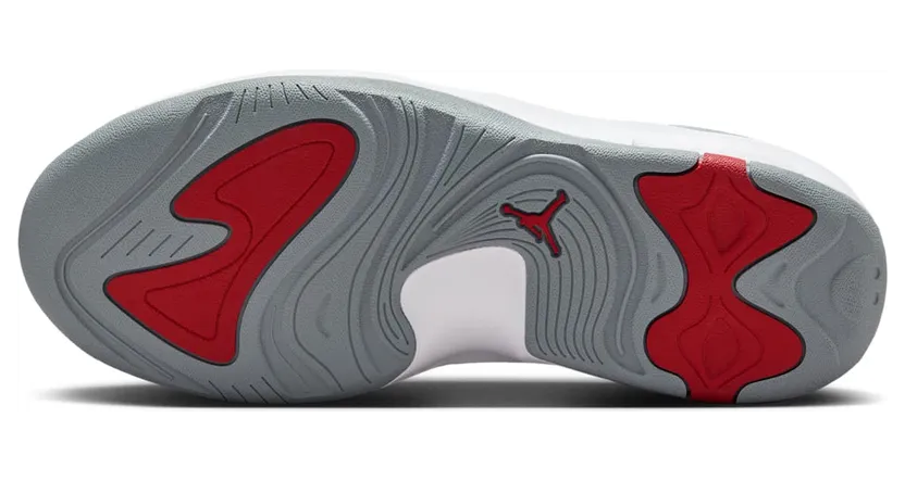 air-jordan-max-aura HQ2091-002