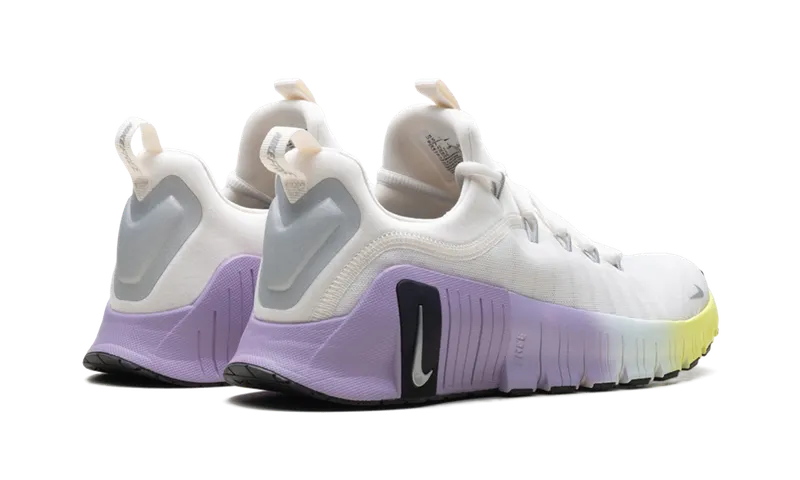 Nike Free Metcon 6 SE “Phantom Black Hydrangeas Metallic Silver” (HJ6214-001)