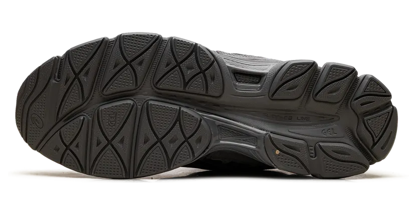 Asics Gel-NYC “Obsidian Grey”: grijze schaduw, zware voetafdruk (4)